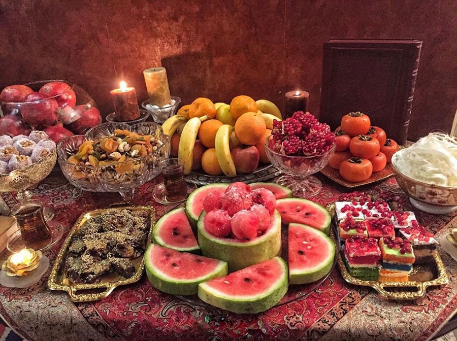 شب یلدا تاریخچه و آداب و رسوم بلندترین شب سال