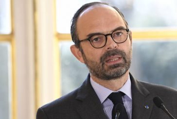 نخست وزیر فرانسه استعفا کرد