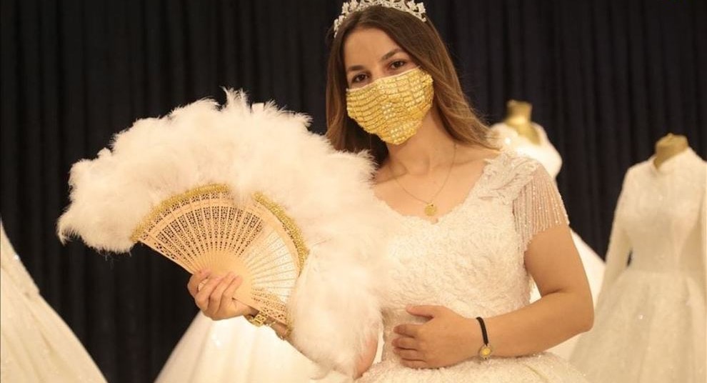 ماسک طلا برای عروس خانم‌ها!