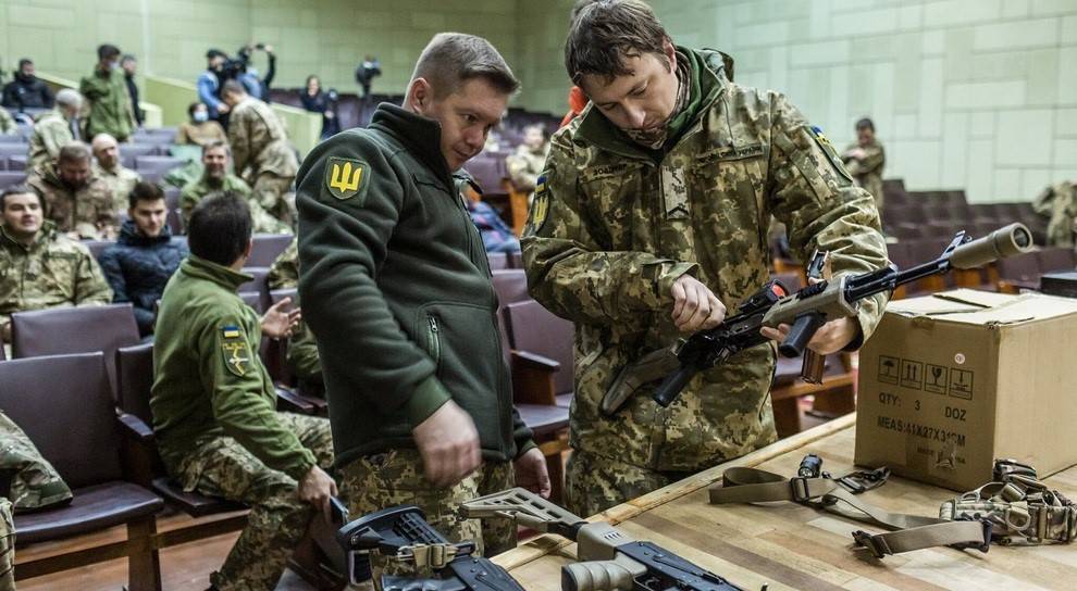 آموزش غیرنظامیان اوکراین برای جنگ با روسیه + تصویر