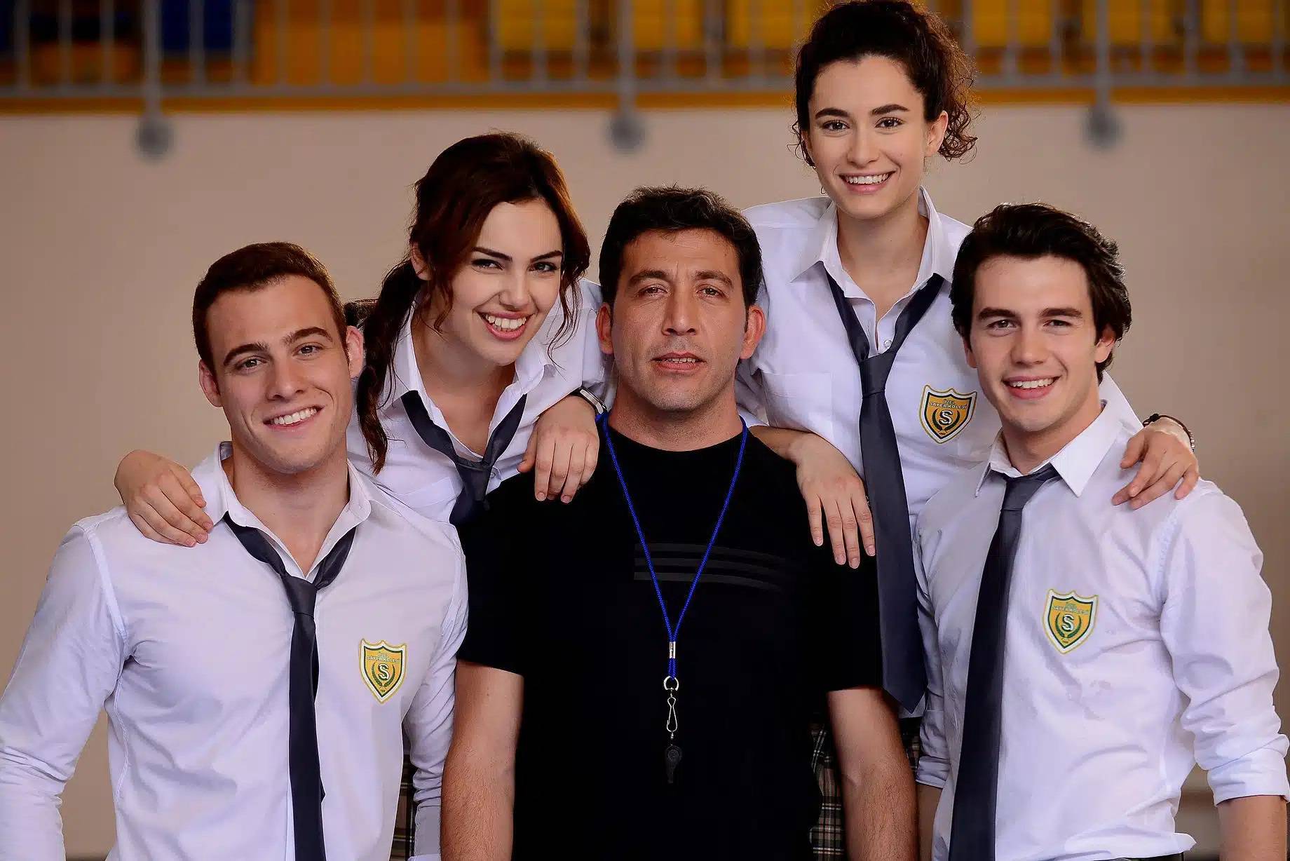 سریال دبیرستانی و دانشگاهی و عاشقانه ترکی 